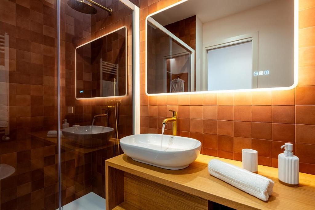 Habitart Otel Monserrato Dış mekan fotoğraf